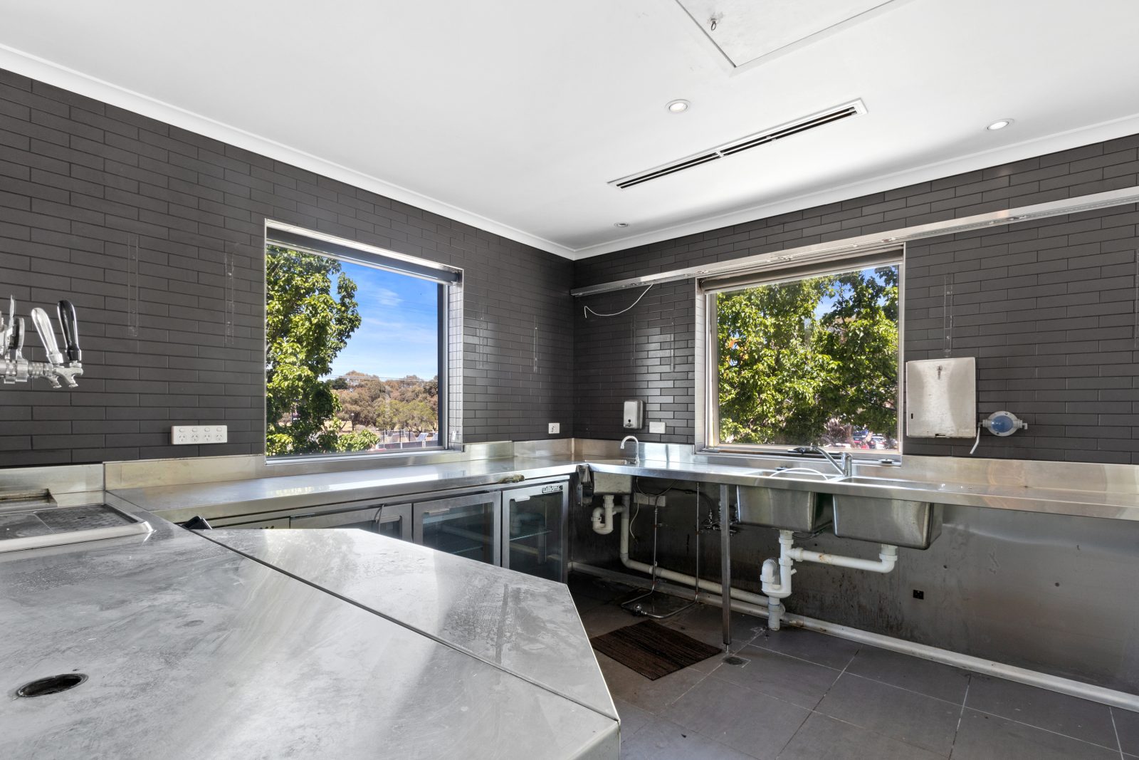 037 Open2view ID849339 254 craigieburn 037 Open2view ID849339 254 craigieburn