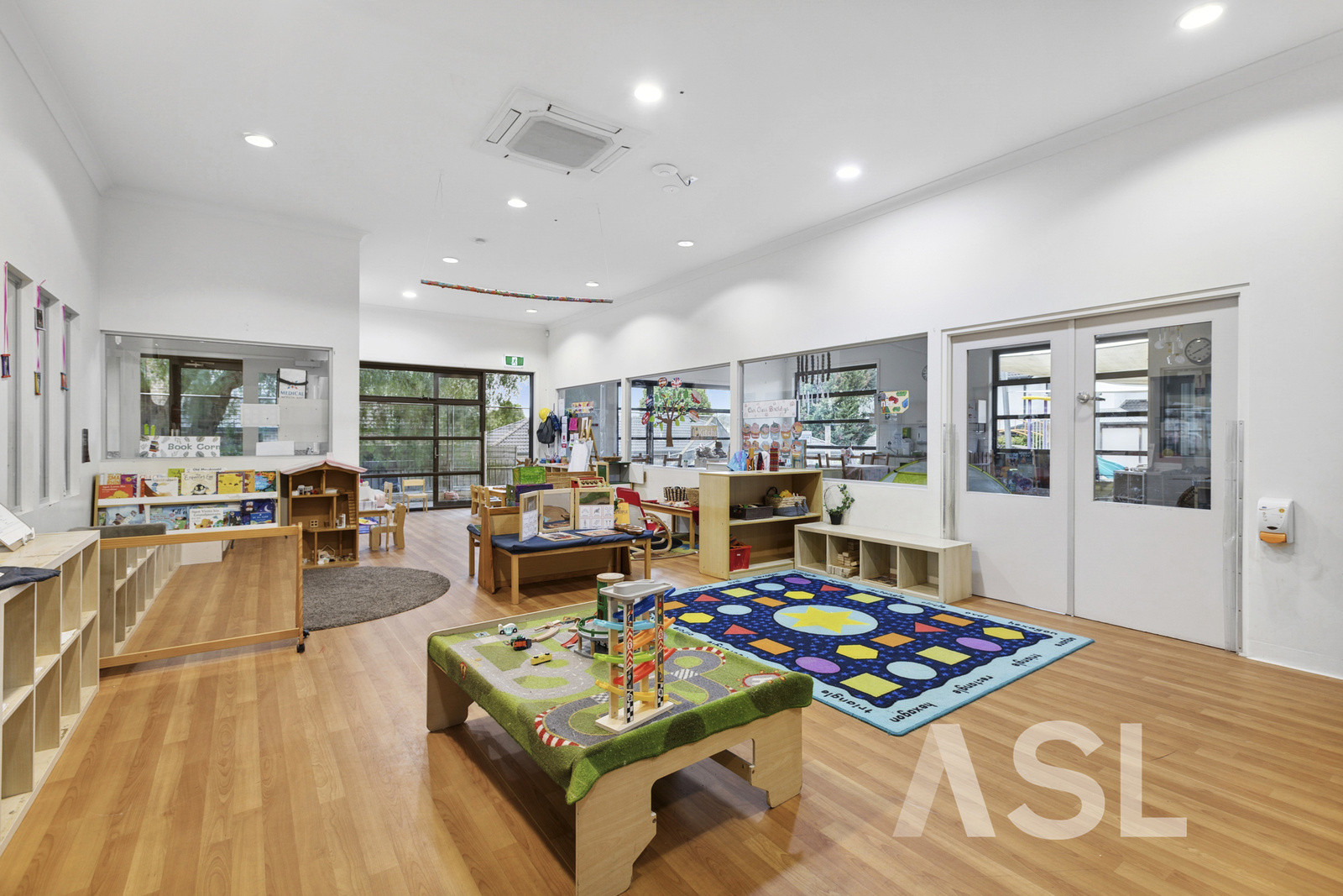 023_Open2view_ID894723-66_-_70_High_Street_Road__Ashwood 023_Open2view_ID894723-66_-_70_High_Street_Road__Ashwood