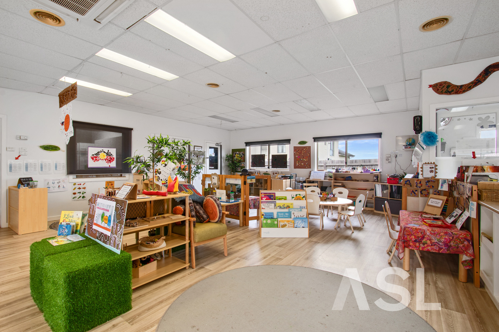 025_Open2view_ID899345-8_Moresby 025_Open2view_ID899345-8_Moresby