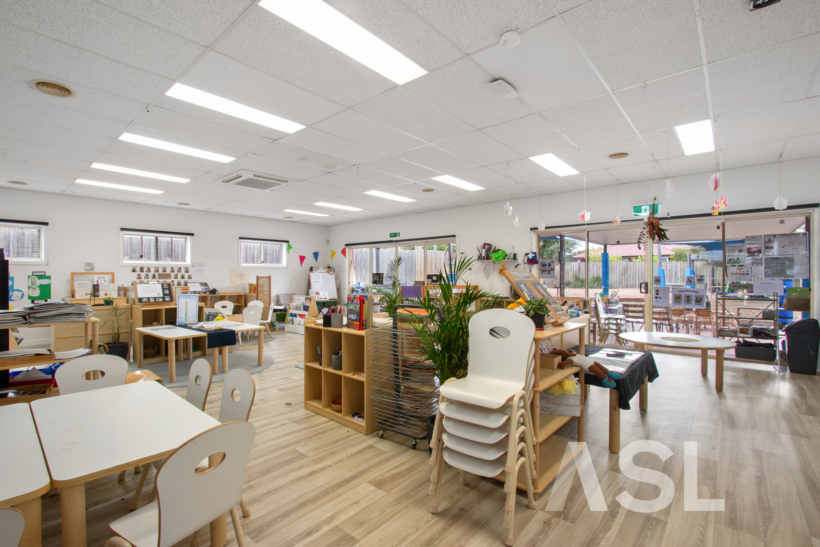 027_Open2view_ID899345-8_Moresby 027_Open2view_ID899345-8_Moresby