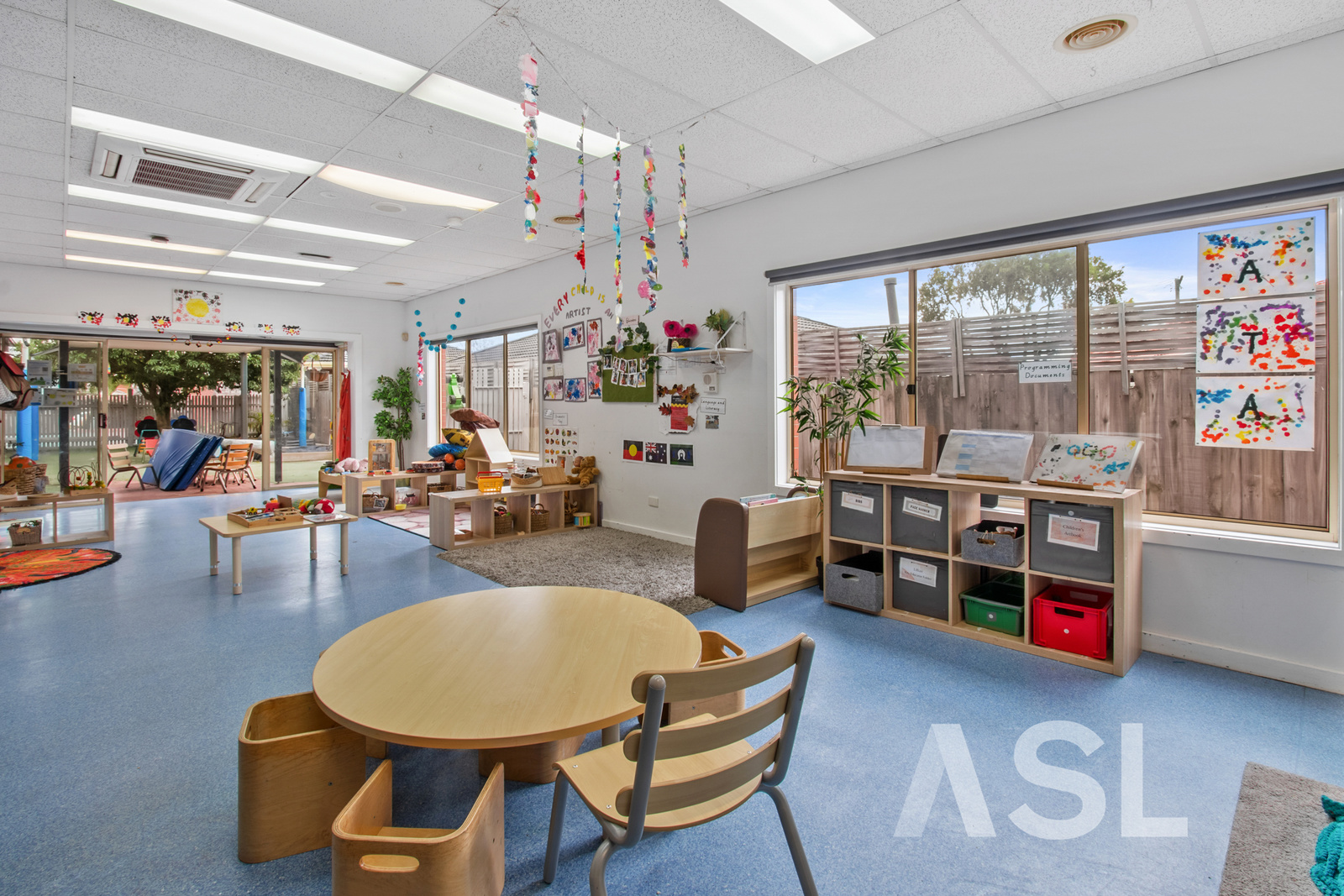 035_Open2view_ID899345-8_Moresby 035_Open2view_ID899345-8_Moresby